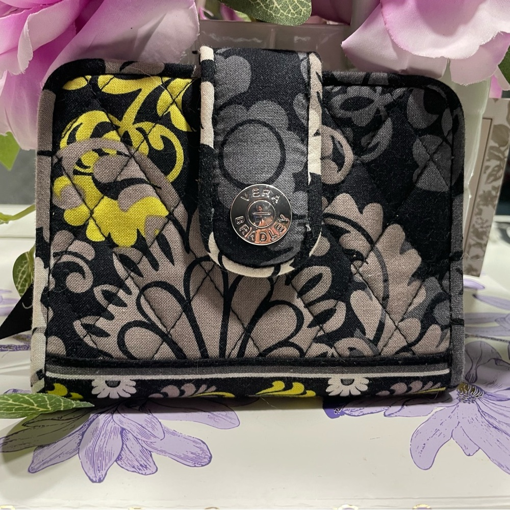 Vera Bradley Trifold Wallet – Floral Black & Yellow Pattern